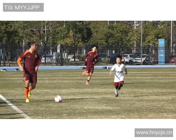 郭云龙足球之路：从青涩少年到职业球员的奋斗历程与梦想追逐